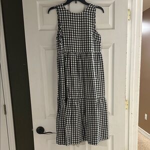 Tash + Sophie Black and White Gingham Sleeveless Dress Size Medium.